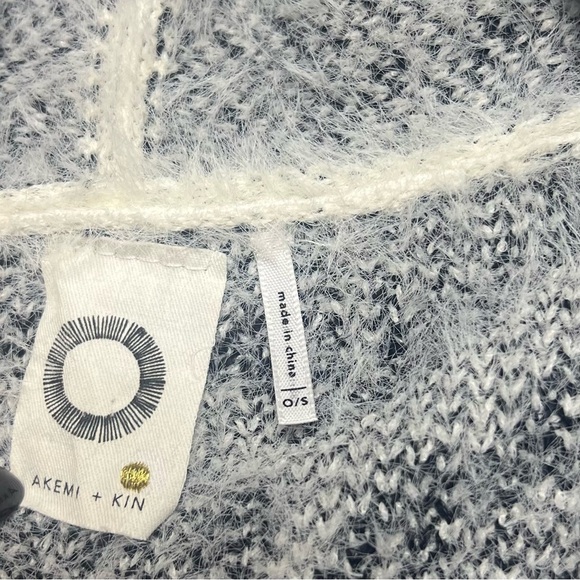 Anthropologie Akemi + Kin Sigrid Fuzzy Snake Skin Kimono Cardigan Boho Soft OS - Picture 5 of 6